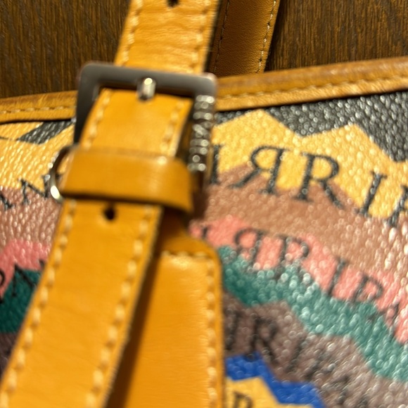 Unique pure designed by Ripani a European brand - Picture 2 of 6